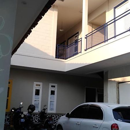 Roemah Kesambi Hotel Cirebon Exterior foto